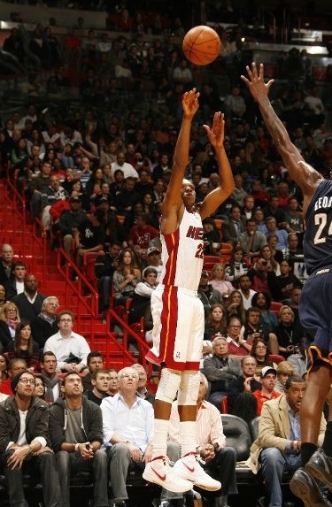 射门完成了 射门完成了